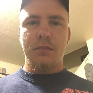 Meet your Posher, Levi